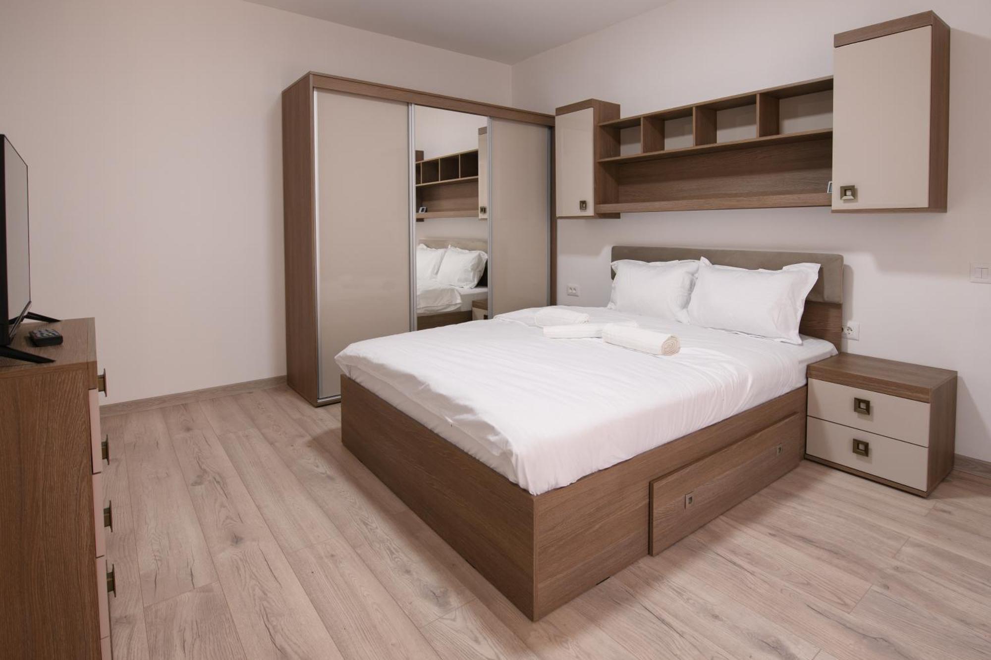 Smart Living Plaza Apartment Bucharest Luaran gambar