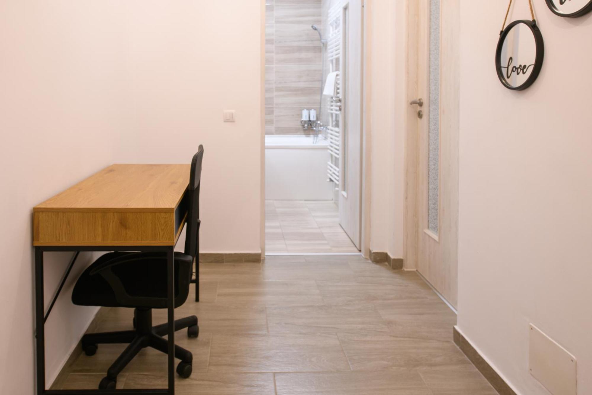 Smart Living Plaza Apartment Bucharest Luaran gambar