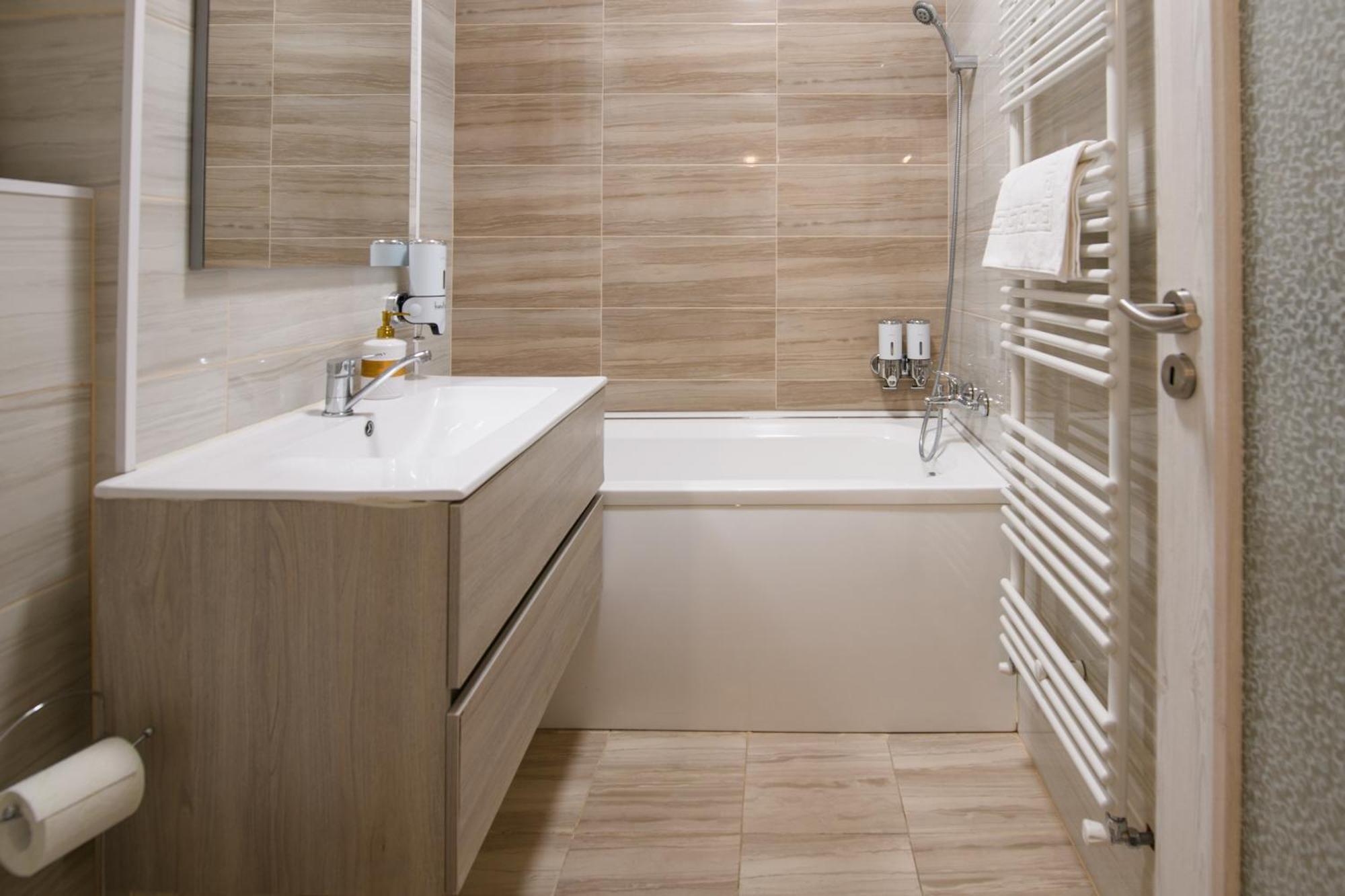 Smart Living Plaza Apartment Bucharest Luaran gambar